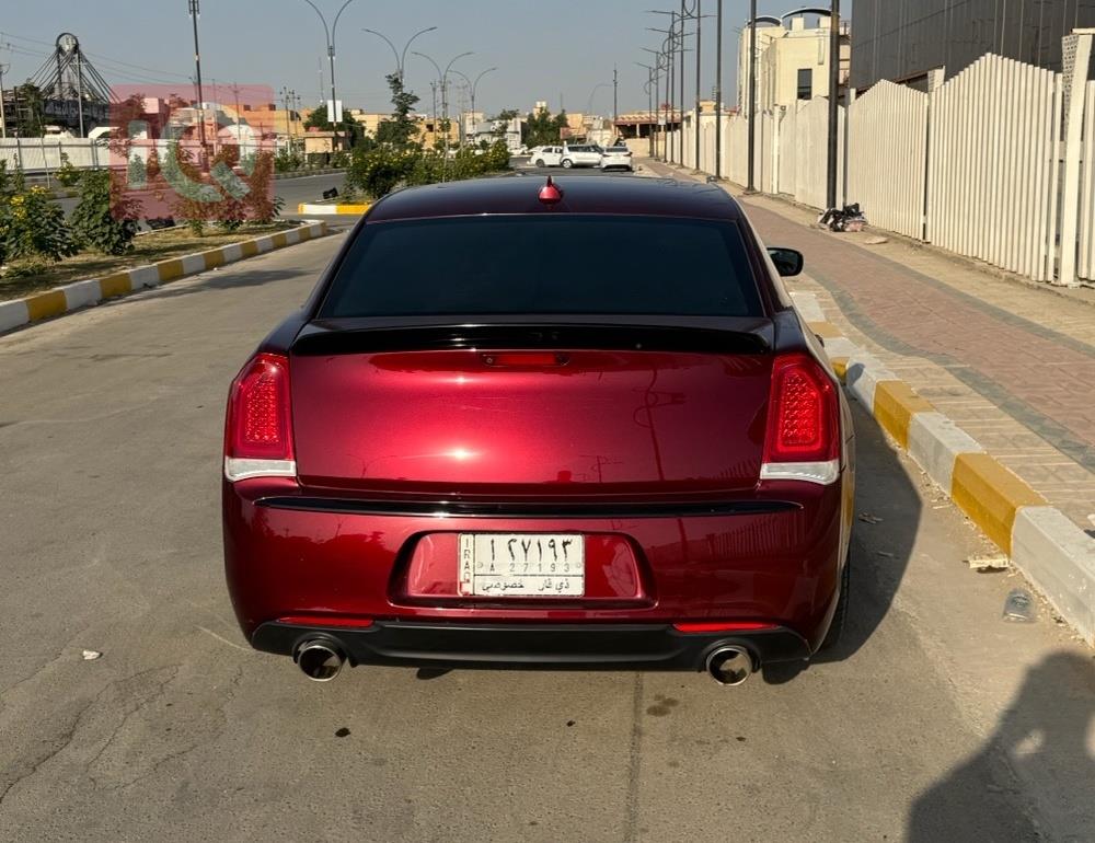 کرایسلەر 300